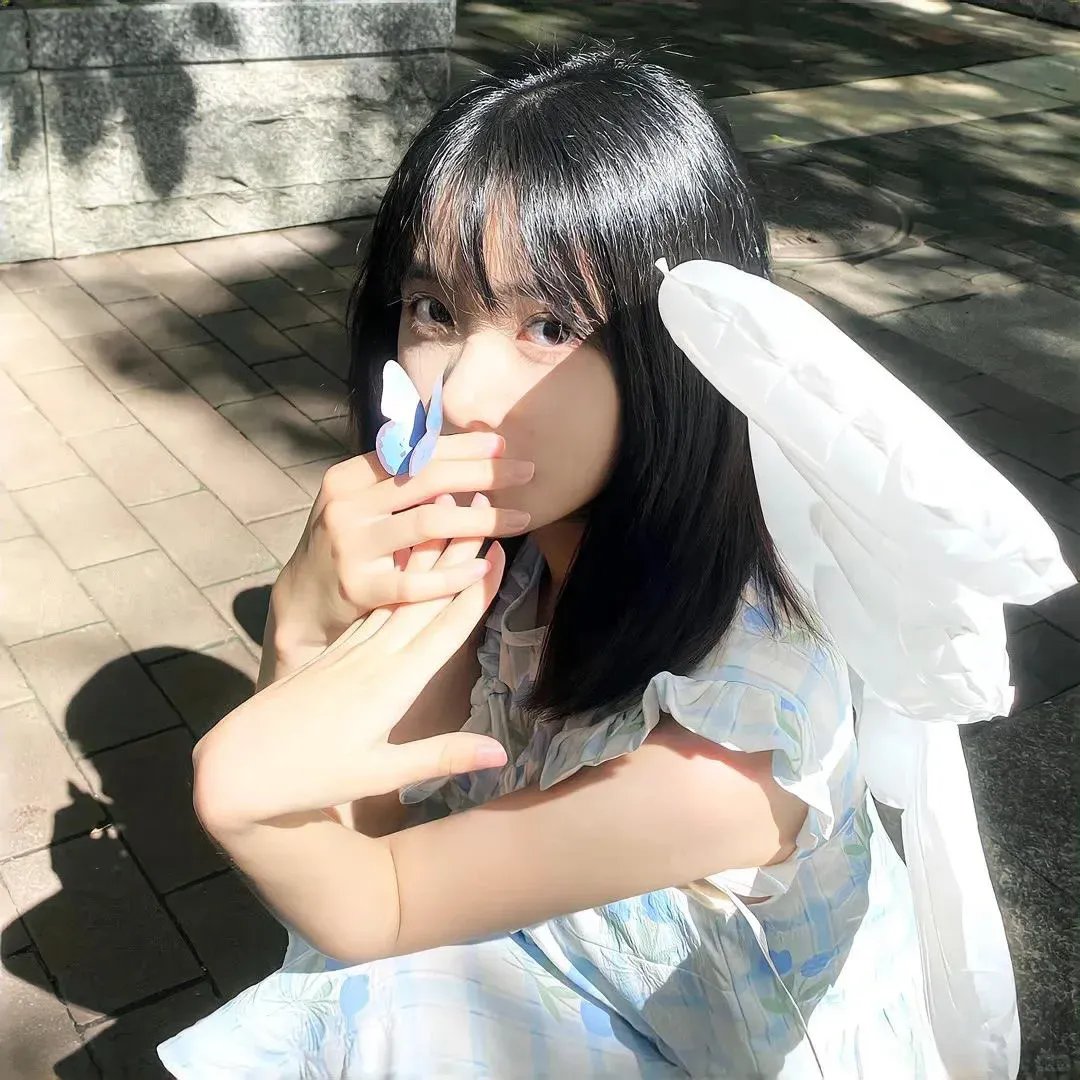 在此一群